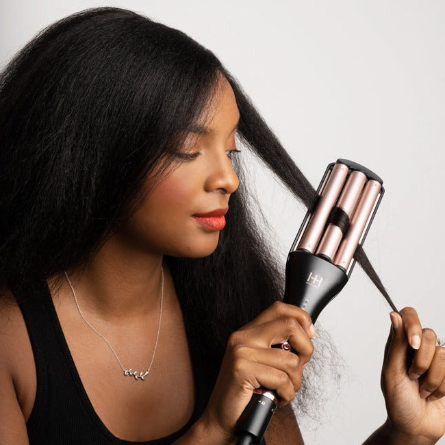 Hot & Hotter 4-in-1 Adjustable Multi-Waver — multi-waver styling demonstration
