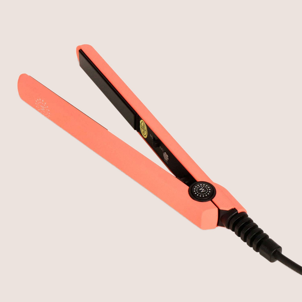 Malina Travel Hair Styling Kit — mini straightener close-up