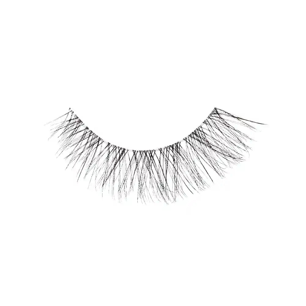 ITC02_extra_002 "I-ENVY Classic Timeless Wispy Strip Lashes, additional product view 2."