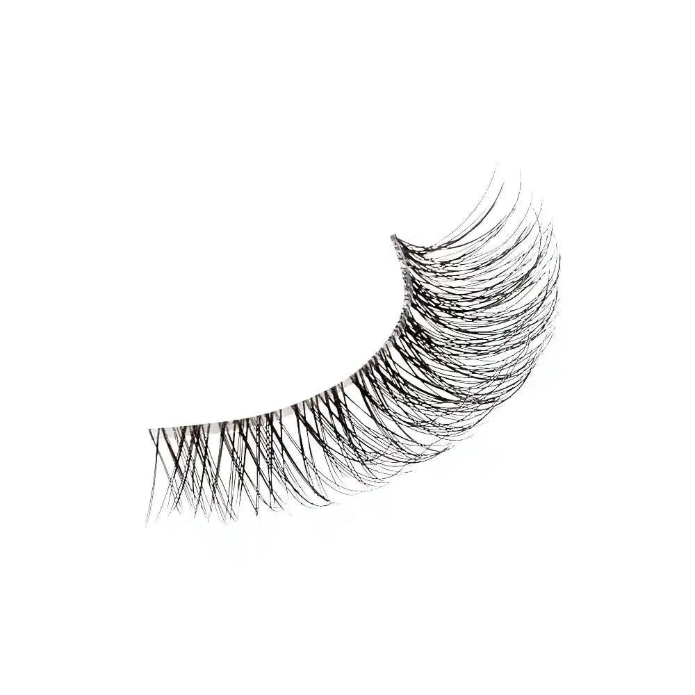 ITC02_extra_003 "I-ENVY Classic Timeless Wispy Strip Lashes, additional product view 3."
