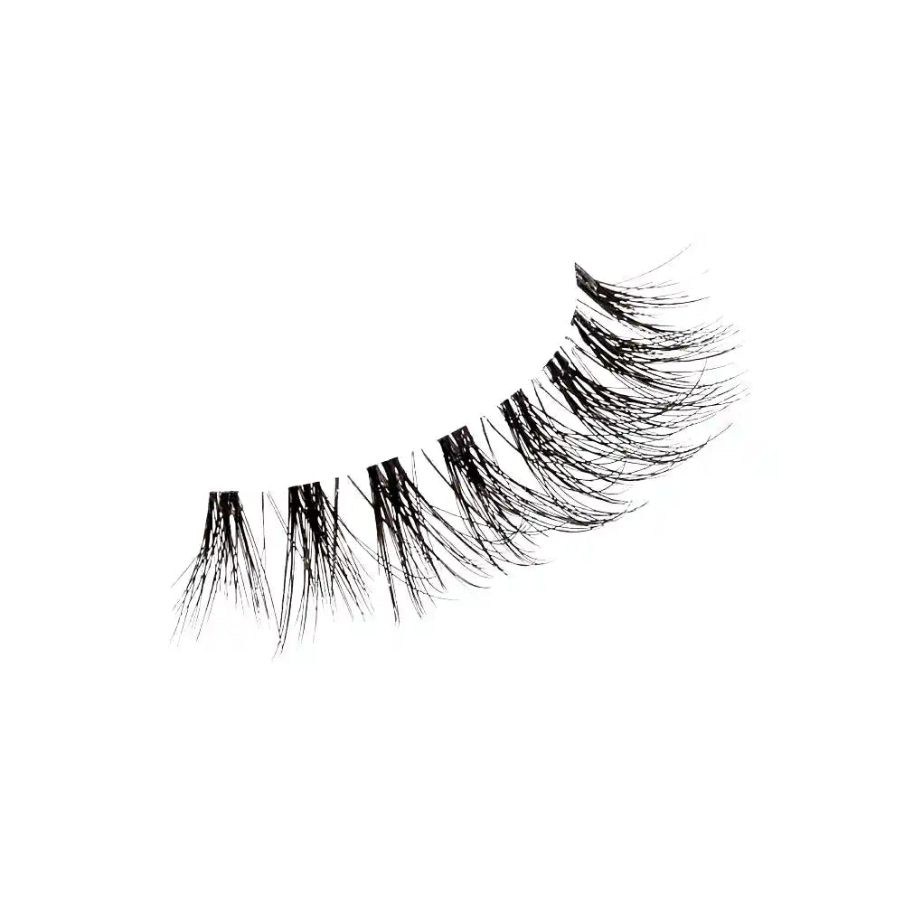 ITC03_extra_003 "I-ENVY Classic Timeless Wispy Strip Lashes, additional product view 3."