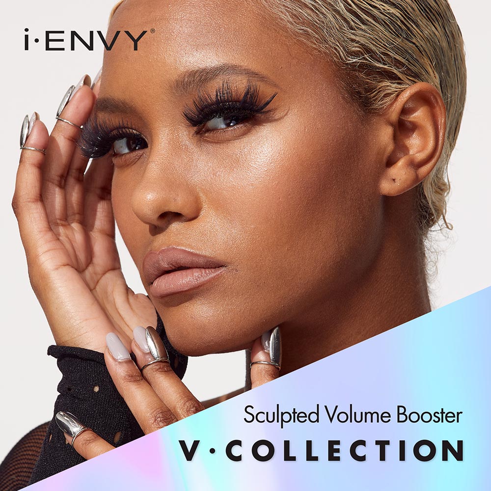 IV01_extra_001 "I-ENVY 3D V Strip Lashes, additional product view 1."