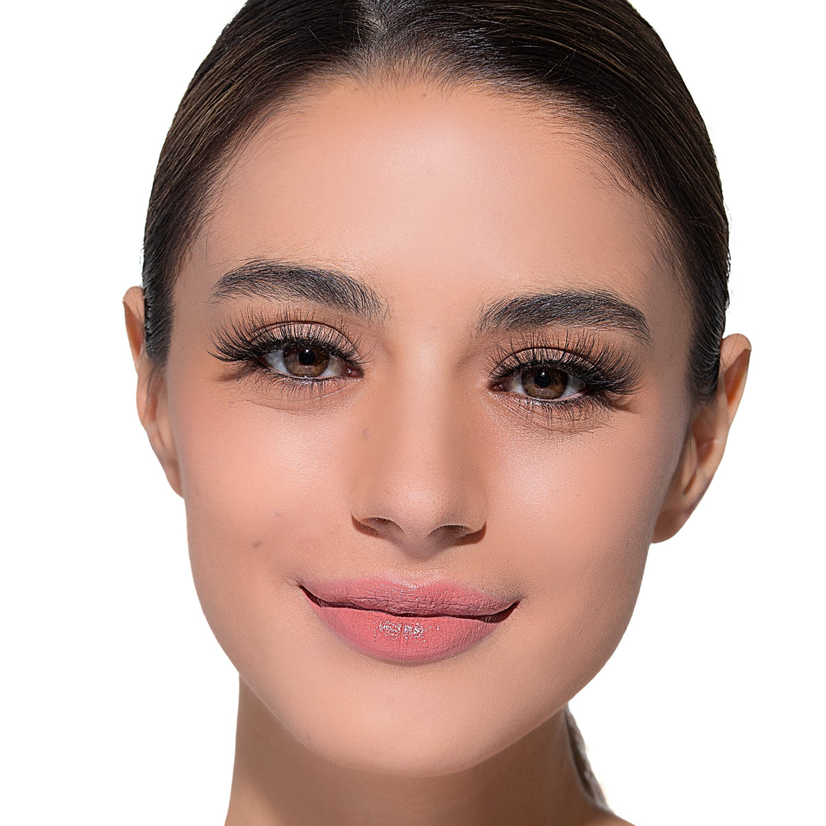 VRS04_extra_001 "VLuxe By iENVY Royal Muse Strip Lashes product view."