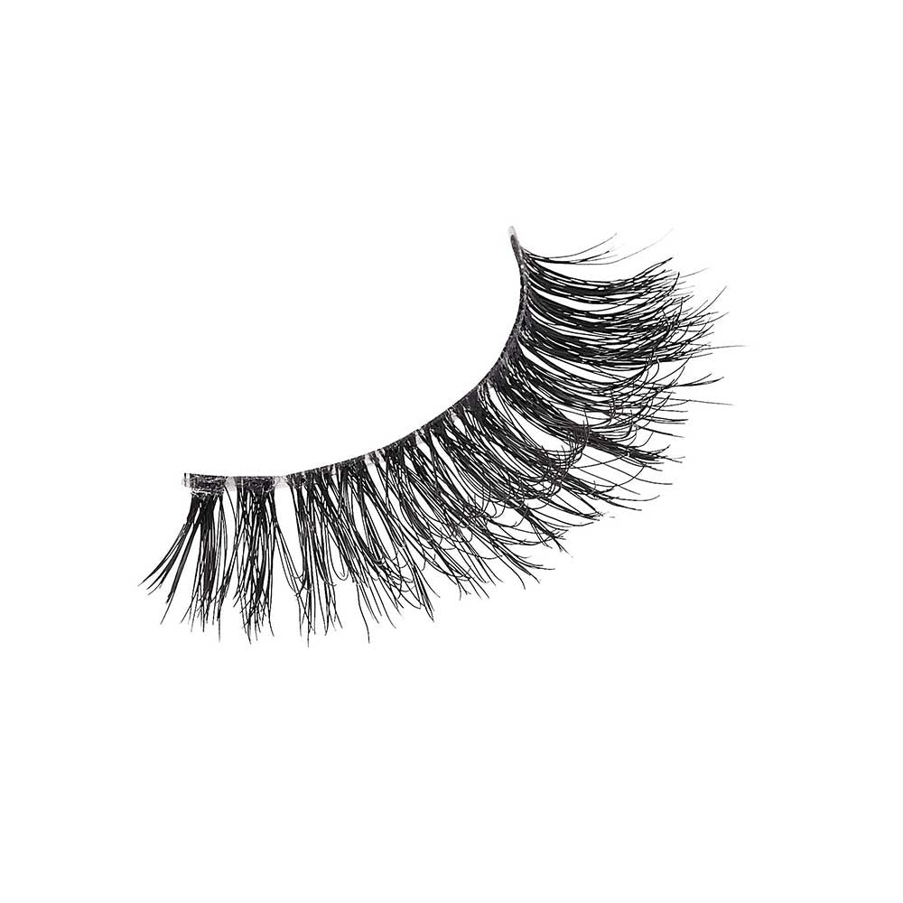KMEI04_extra_003 "I-ENVY Matte 3D Strip Lashes, additional product view 3."