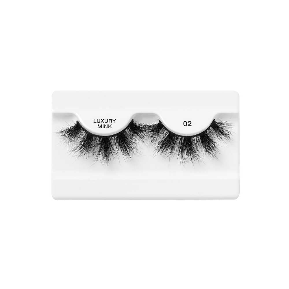 KMIN02_extra_001 "I-ENVY Luxury Mink Strip Lashes (20mm), additional product view 1."