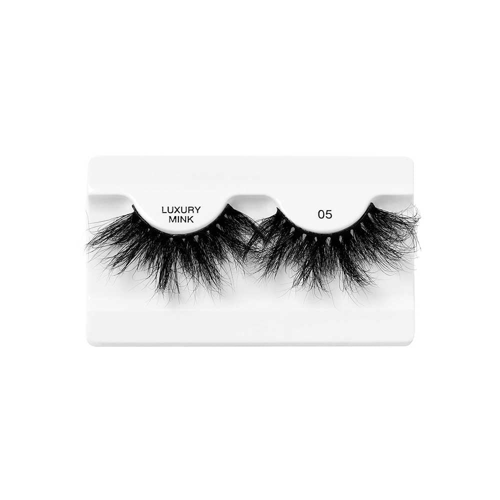 KMIN05_extra_001 "I-ENVY Luxury Mink Strip Lashes (20mm), additional product view 1."