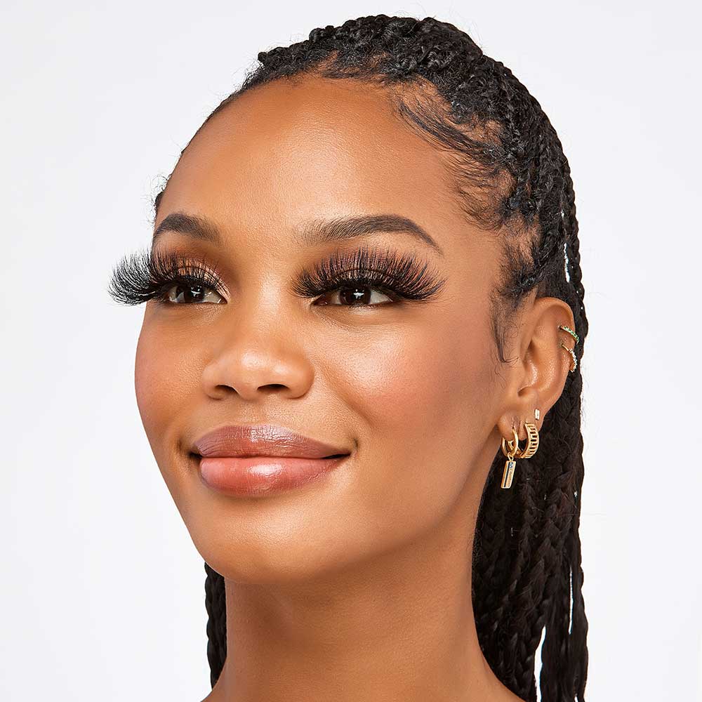 KMIN08_extra_001 "I-ENVY Luxury Mink Strip Lashes (25mm) in #08, additional product view 1."