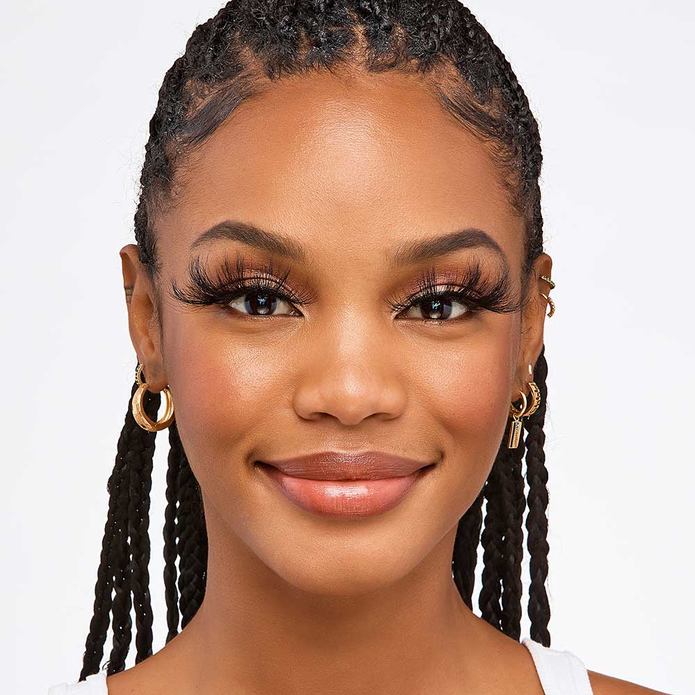 KMIN10_extra_001 "I-ENVY Luxury Mink Strip Lashes (25mm) in #10, additional product view 1."