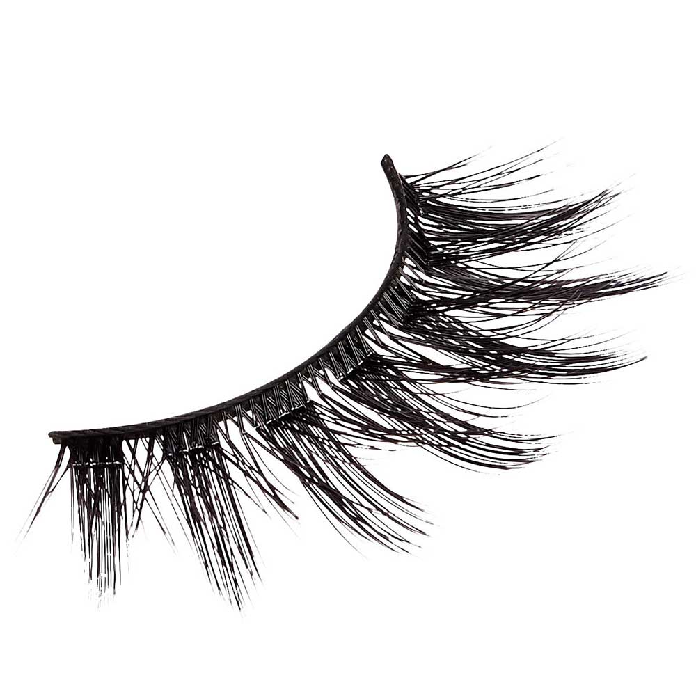 KPEI15_extra_002 "I-ENVY 3D Chic Strip Lashes, additional product view 2."
