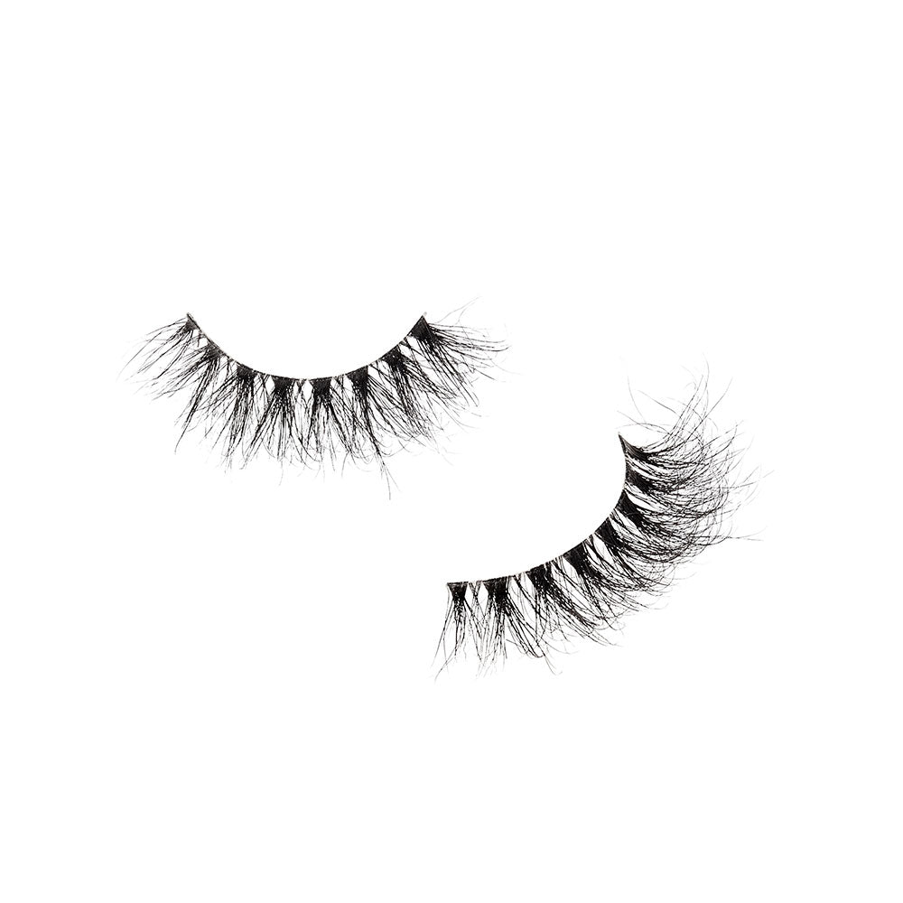 VAM03_extra_002 "VLuxe By i•ENVY Airy Mink Strip Lashes, additional product view 2."