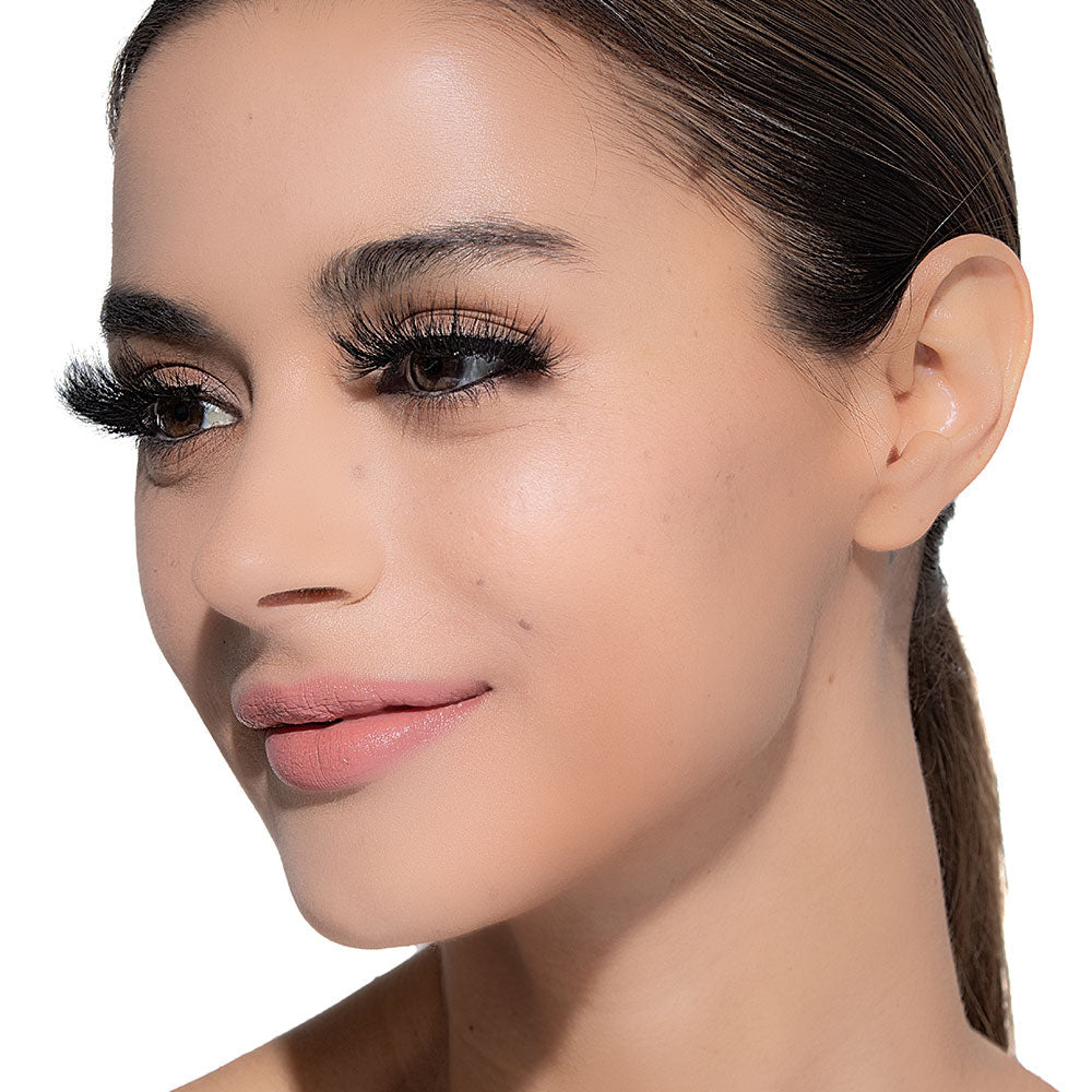 VIP02_extra_005 "VLuxe By i•ENVY Imperial Mink Strip Lashes, additional product view 5."