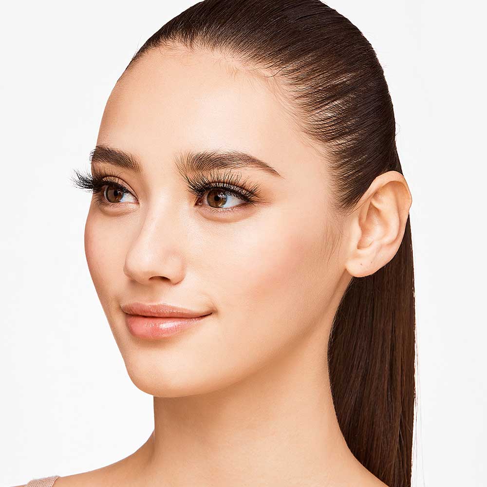 VLEC04_extra_001 "VLuxe By i•ENVY Real Mink Strip Lashes, additional product view 1."