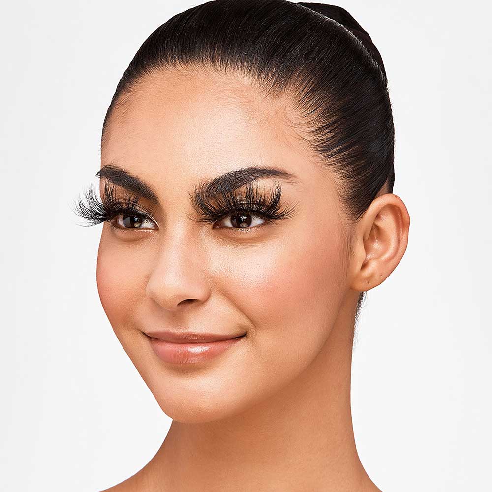 VLEC05_extra_001 "VLuxe By i•ENVY Real Mink Strip Lashes, additional product view 1."