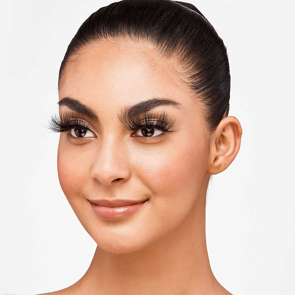 VLEC06_extra_001 "VLuxe By i•ENVY Real Mink Strip Lashes, additional product view 1."