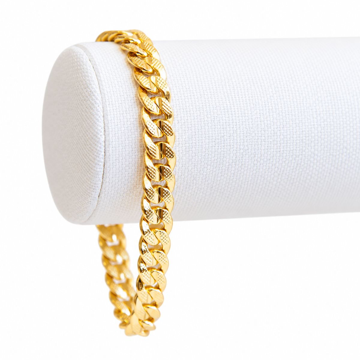 Joy Jewelry BR06 gold-tone chain bracelet on a clean background