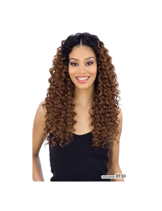 Model Model Gardenia Fresh Curl 3-Piece Synthetic Weave – model wearing long Fresh Curl weave in OT30