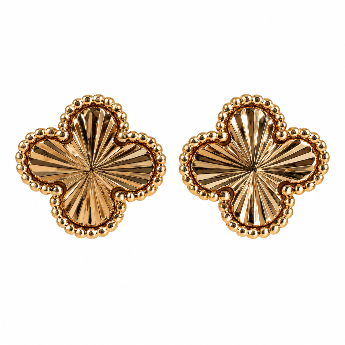 The One gold-tone clover stud earrings, design 08 (CVEG08)